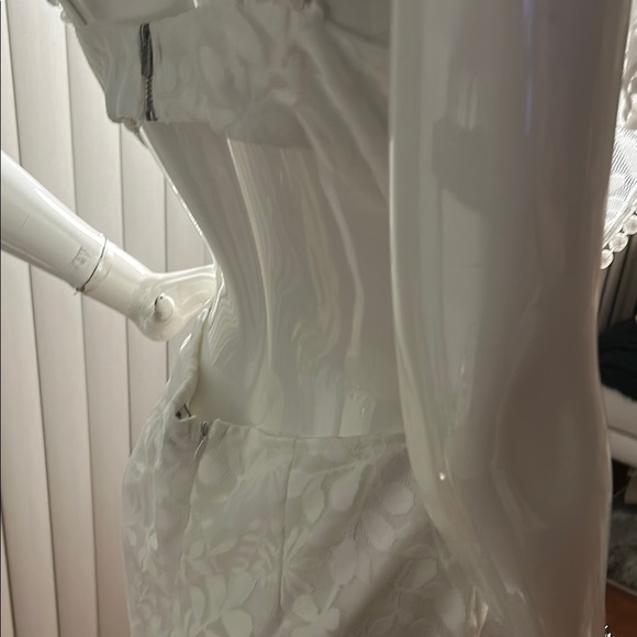 angel biba Dresses & Skirts - Angel Biba White Sleeveless lace Dress ( fits like M/L)send me any offer!!!